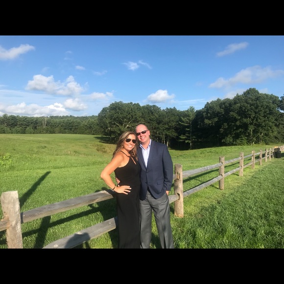 Meet your Posher, Jennifer - Picture 1 of 1